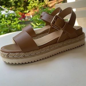 a new day platform sandals, women’s size 6